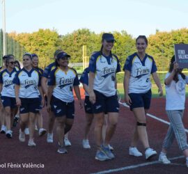 2025-08 Europeo Fènix desfilando